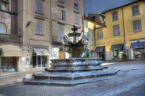 Scorcio della Tuscia tra natura e centri storici